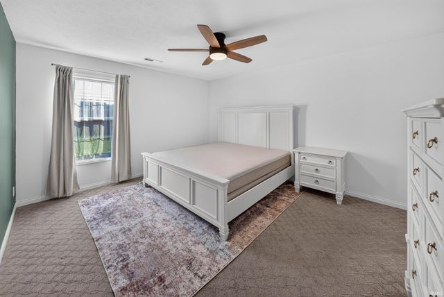 817 Candlestick Court, Evansville, IN 47725