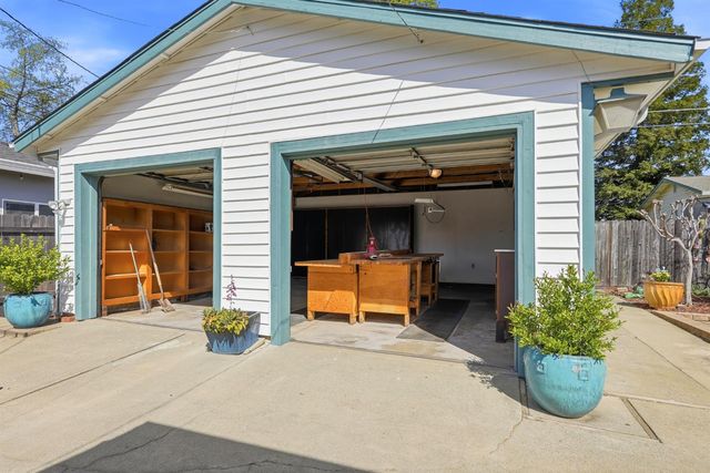 1229 School St, Folsom, CA 95630