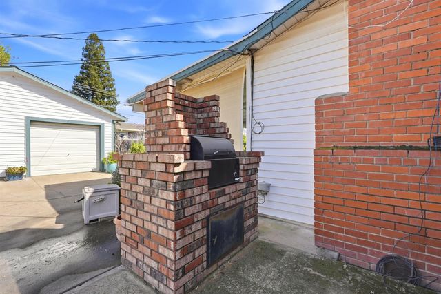 1229 School St, Folsom, CA 95630