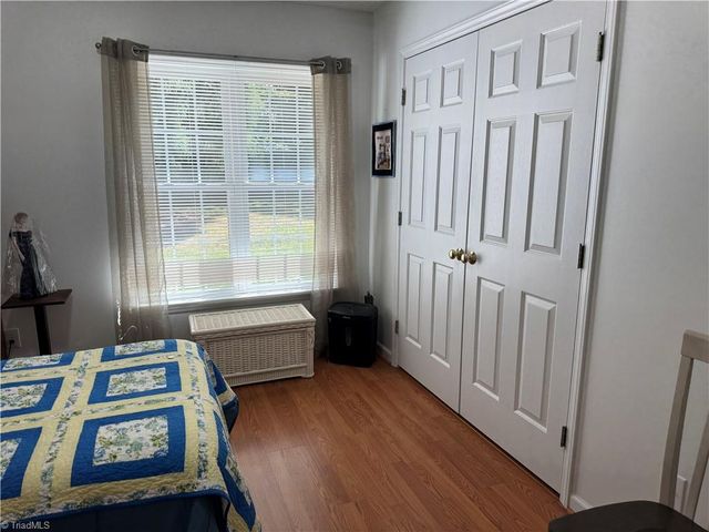 2558 Ambassador Court, High Point, NC 27265