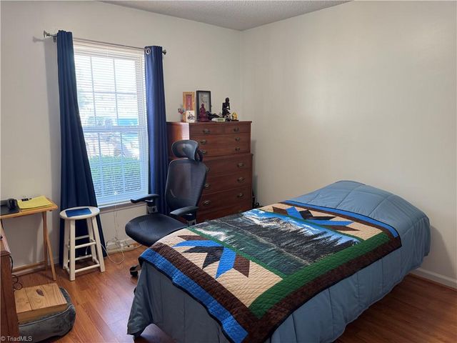 2558 Ambassador Court, High Point, NC 27265