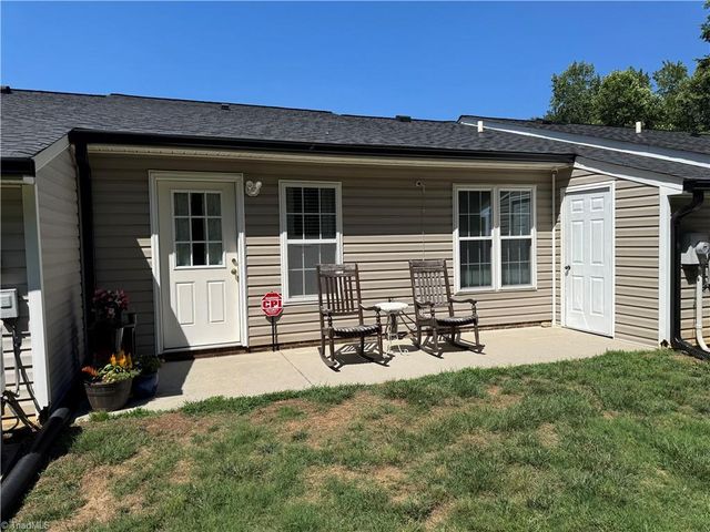 2558 Ambassador Court, High Point, NC 27265