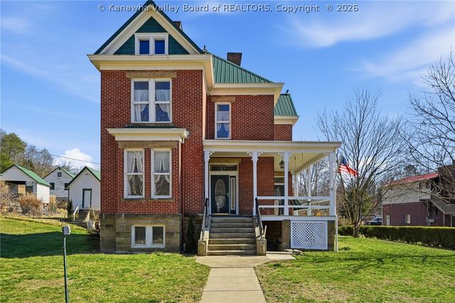 512 Walgrove Road, Elkview, WV 25071