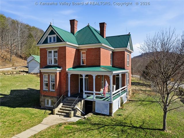 512 Walgrove Road, Elkview, WV 25071