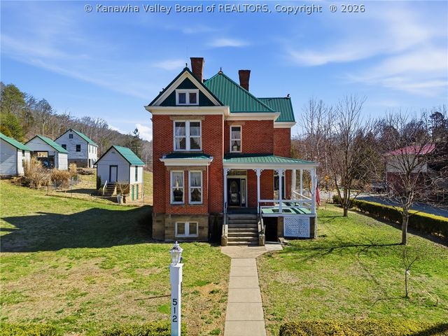 512 Walgrove Road, Elkview, WV 25071