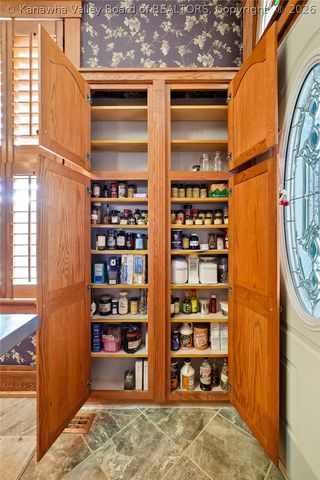 512 Walgrove Road, Elkview, WV 25071