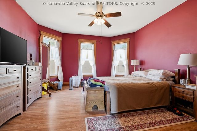 512 Walgrove Road, Elkview, WV 25071