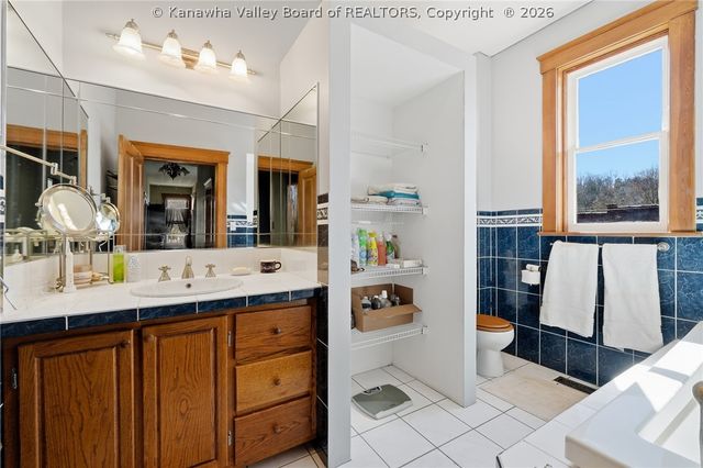 512 Walgrove Road, Elkview, WV 25071