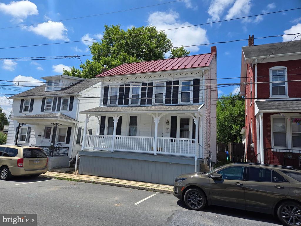 24 S HULL ST, Reading, PA 19608