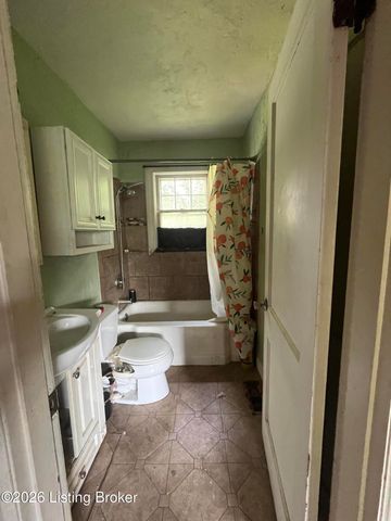 8717 Blue Lick Rd, Louisville, KY 40219