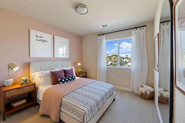 449 Lemongrass St, Turlock, CA 95380