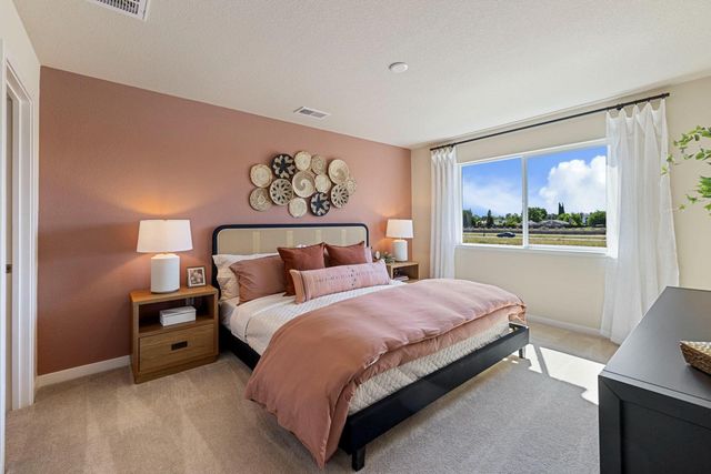 449 Lemongrass St, Turlock, CA 95380