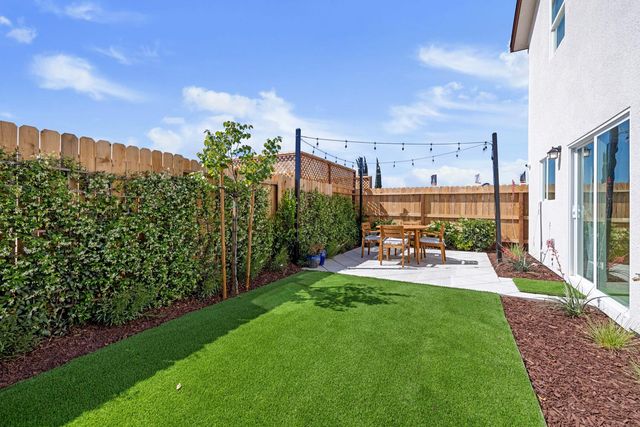 449 Lemongrass St, Turlock, CA 95380