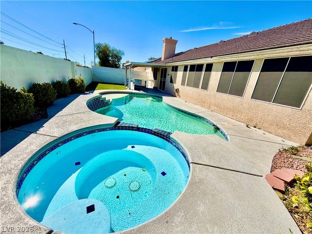 5524 Flora Spray Street, Las Vegas, NV 89130