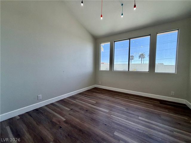 5524 Flora Spray Street, Las Vegas, NV 89130