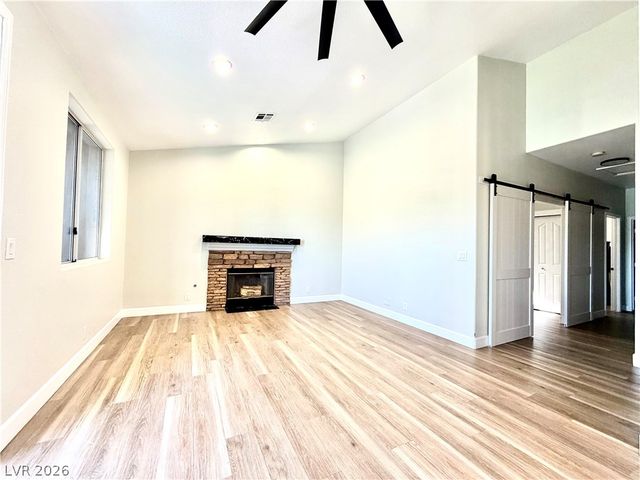 5524 Flora Spray Street, Las Vegas, NV 89130