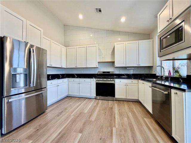 5524 Flora Spray Street, Las Vegas, NV 89130