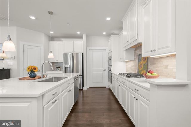 2746 VARDON LN, Ellicott City, MD 21042