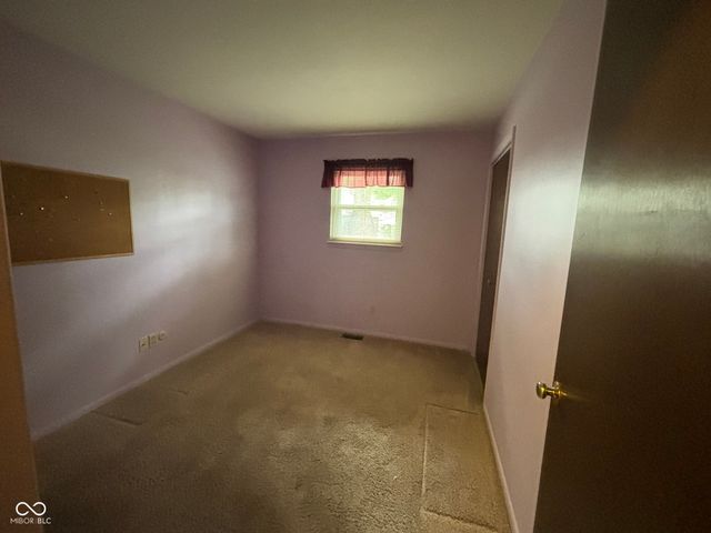 11214 Moores Circle, Indianapolis, IN 46229