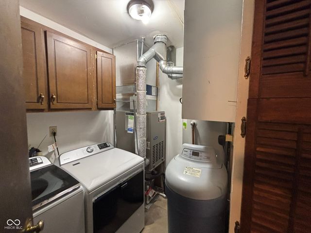 11214 Moores Circle, Indianapolis, IN 46229