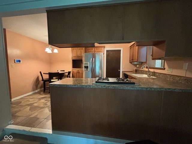 11214 Moores Circle, Indianapolis, IN 46229