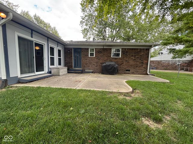 11214 Moores Circle, Indianapolis, IN 46229