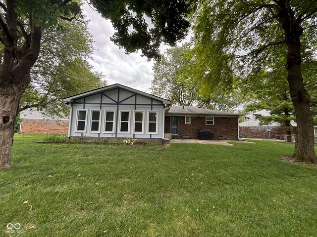11214 Moores Circle, Indianapolis, IN 46229