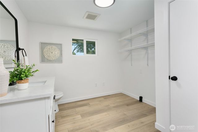 1319 Wood Avenue, Sumner, WA 98390