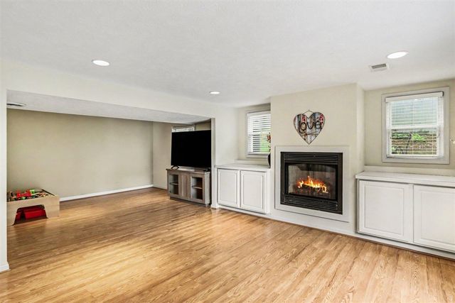 6700 N Sprinkle Road, Kalamazoo, MI 49004