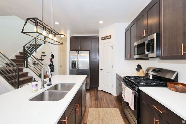 15193 S REINS WAY, Bluffdale, UT 84065