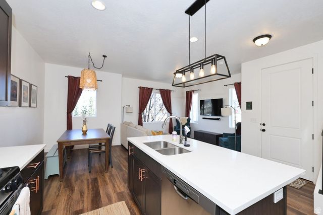 15193 S REINS WAY, Bluffdale, UT 84065