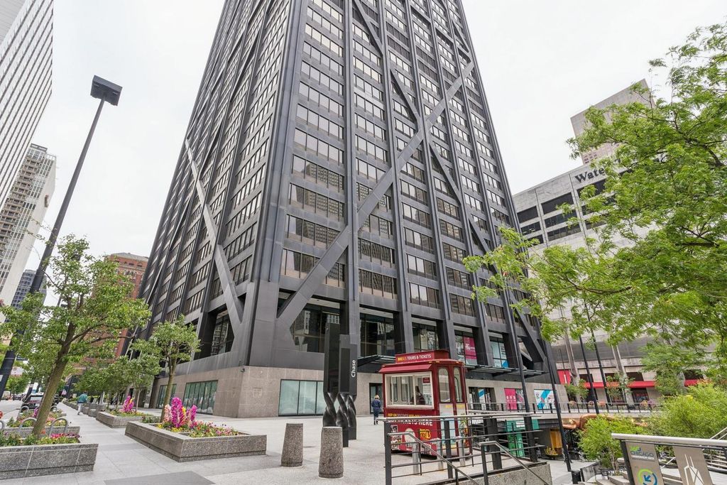 175 E Delaware Place 5721, Chicago, IL 60611 — exterior