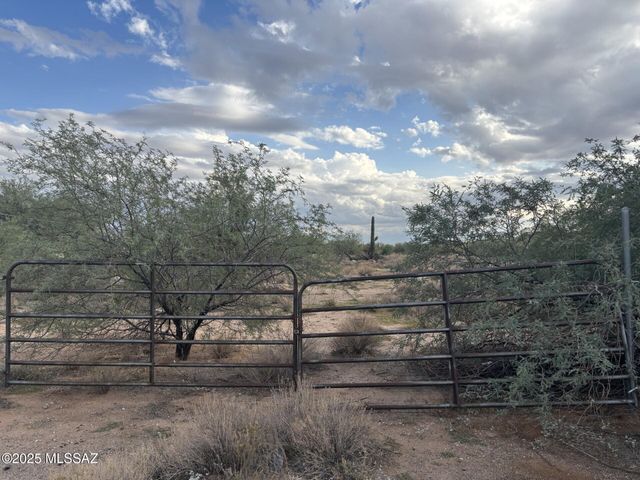 16035 W El Tiro Road, Marana, AZ 85653