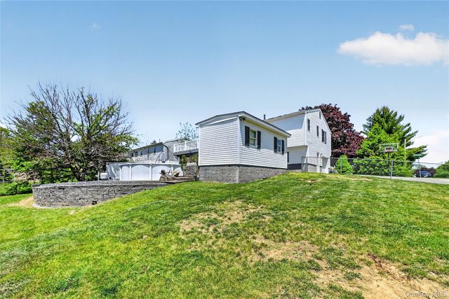 19 Sutherland Drive, Monroe, NY 10950