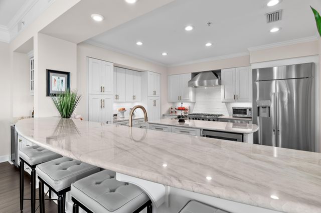 404 Kelly Plantation Drive Unit 1008, Destin, FL 32541