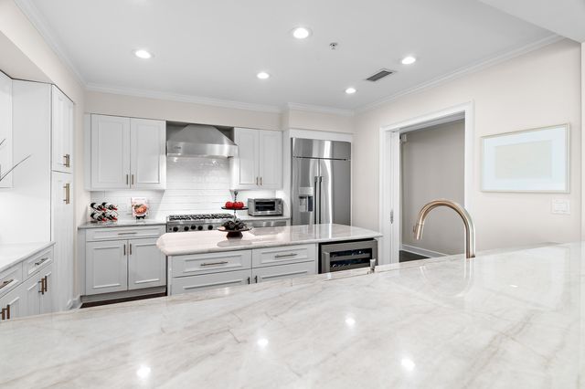 404 Kelly Plantation Drive Unit 1008, Destin, FL 32541