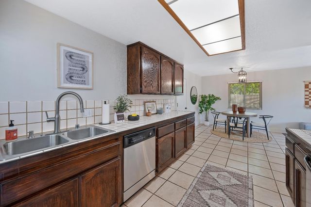 5750 Connie Ct, Loomis, CA 95650