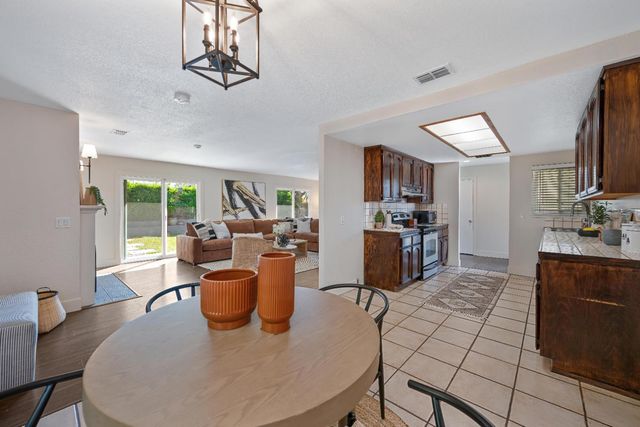 5750 Connie Ct, Loomis, CA 95650