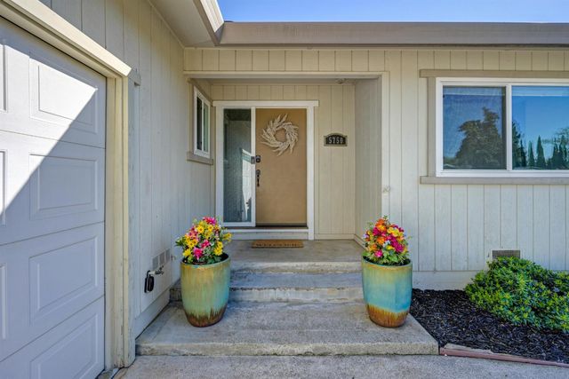 5750 Connie Ct, Loomis, CA 95650