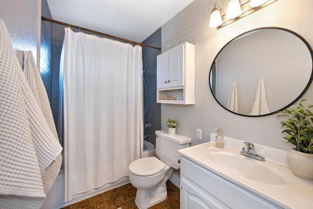 5750 Connie Ct, Loomis, CA 95650