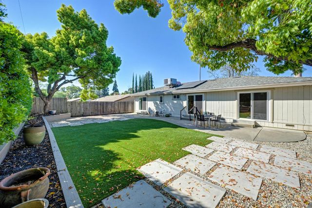 5750 Connie Ct, Loomis, CA 95650