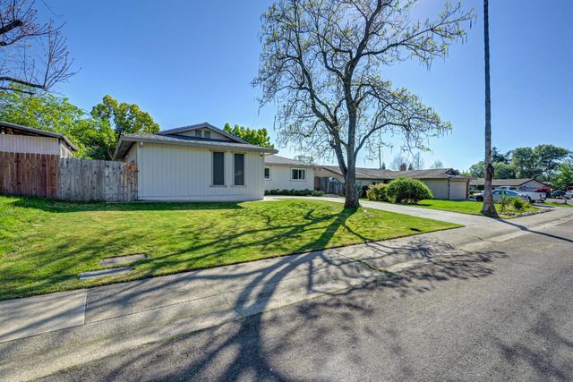 5750 Connie Ct, Loomis, CA 95650