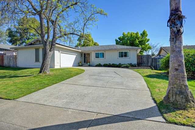 5750 Connie Ct, Loomis, CA 95650