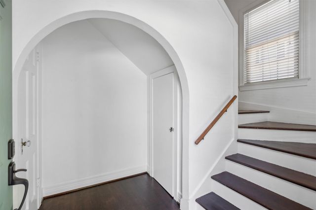 6132 Victor Street, Dallas, TX 75214