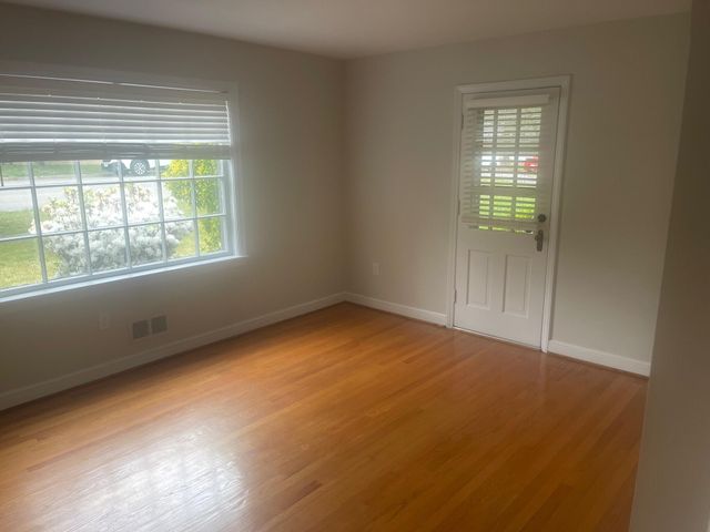 2618 Fairway DR, Roanoke, VA 24015