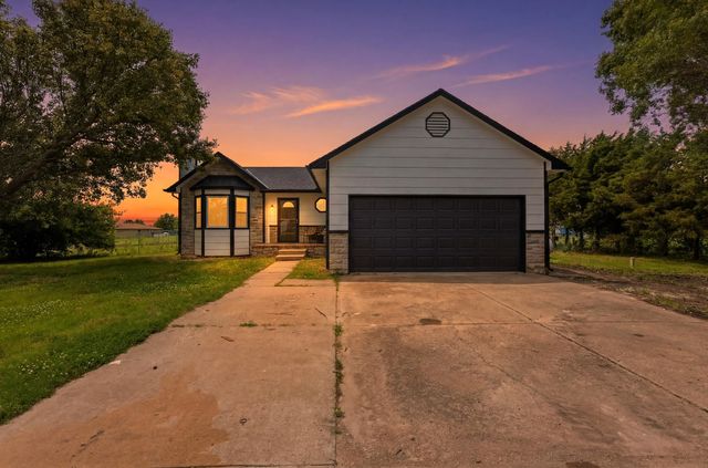 8743 Ross, Valley Center, KS 67147