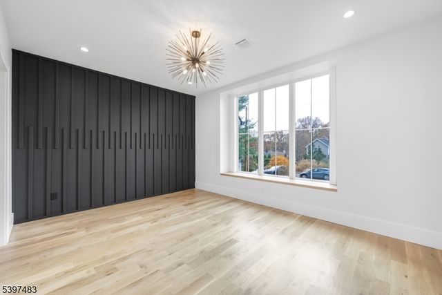 48 Grant Ave, East Hanover Twp., NJ 07936