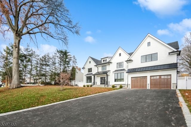 48 Grant Ave, East Hanover Twp., NJ 07936