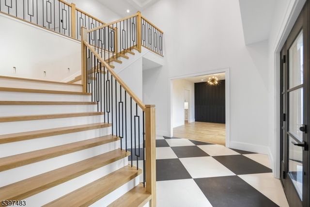 48 Grant Ave, East Hanover Twp., NJ 07936