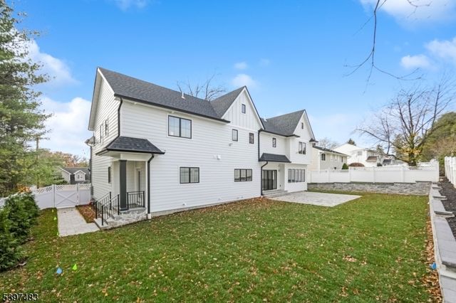 48 Grant Ave, East Hanover Twp., NJ 07936